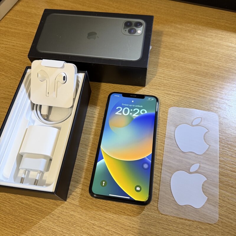 iPhone 11 Pro Max, liber retea, impecabil, pachet complet, bonus